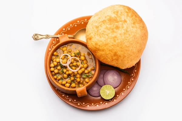 chole-bhature-north-indian-food-600nw-2241211611