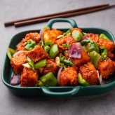 chilli paneer dry is made using cottage cheese, Indo chinese food